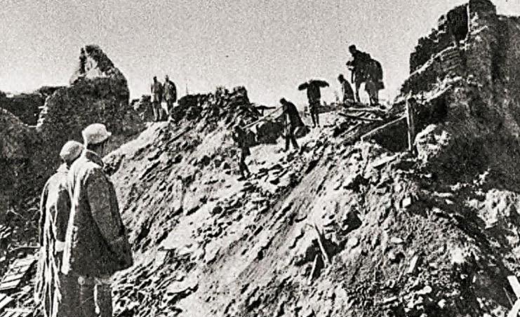 他为抗日奋战，亲自创建了最大的抗日根据地，作出巨大贡献，建国后却只任小处长，究竟