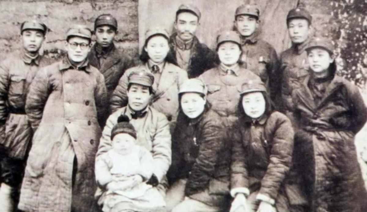 他曾担任新四军第五师参谋长，未能晋升副师长，调走心生不满，回到部队后却未获新职务