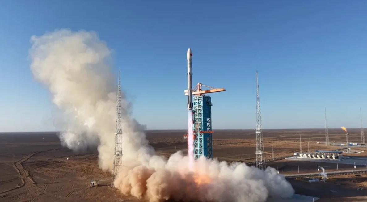 这次朱雀三号遥二运载火箭一级回收成功，确实是一个重要突破，但也需要冷静看待。成功