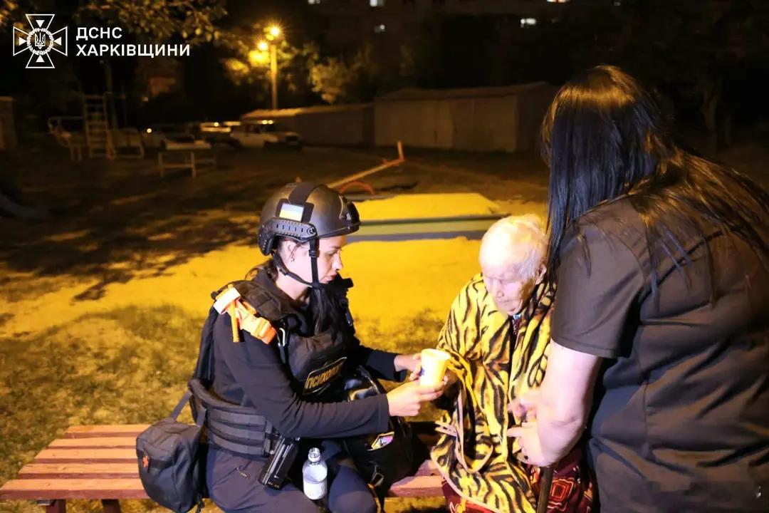 特朗普让全世界拭目以待 特朗普让世界拭目以待？拭目以待什么？拭目以待美国是怎么成