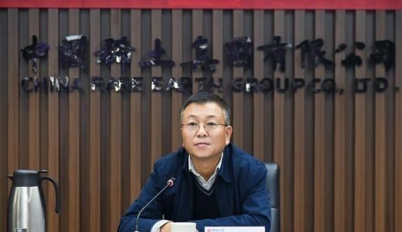 老美偷不了中国稀土的技术，就开始动“偷人”的歪心思？

2025年上半年，中国稀