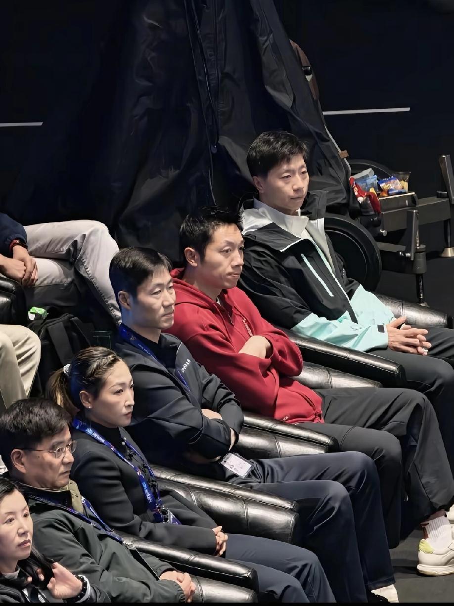马龙，许昕到场，不是因为男乒输球了，也不是因为任务安排，而是因为他们心疼王楚钦。