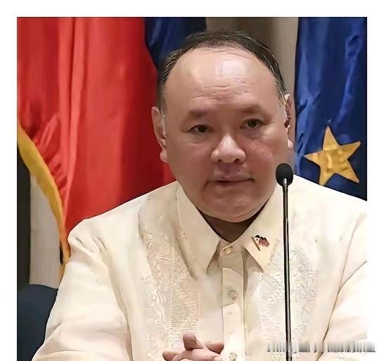 不得不说，国家太聪明了，这次菲律宾防长的政治生涯算是结束了。
你以为只制裁菲律宾