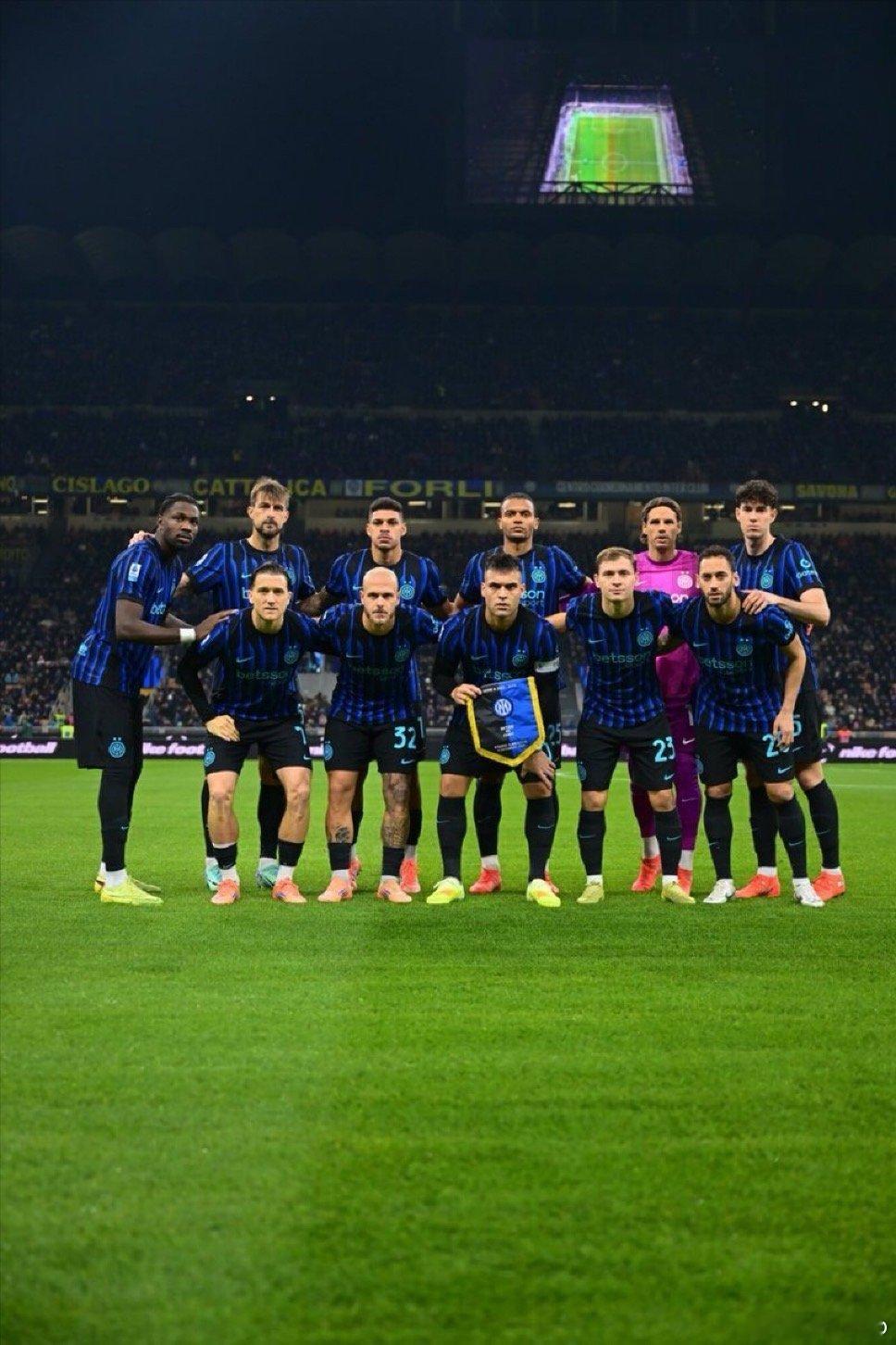 官方：国际米兰-科莫 现场的观众人数为75022人国际米兰热点解读 👏🔥👀