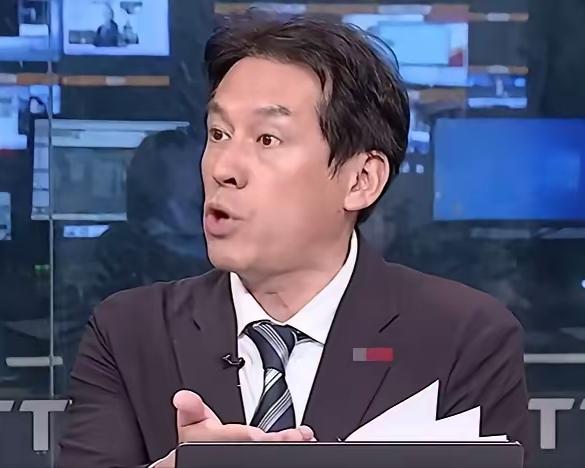 陈佩琪高铁救人，黄暐瀚也能找出骂点——大陆救人也是错？他急了

这事虽然过了很多