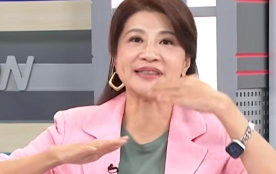 前彰化市长邱建富昨天赴台湾民进党彰化县党部递交退出申请书，宣布将以无党籍参选彰化