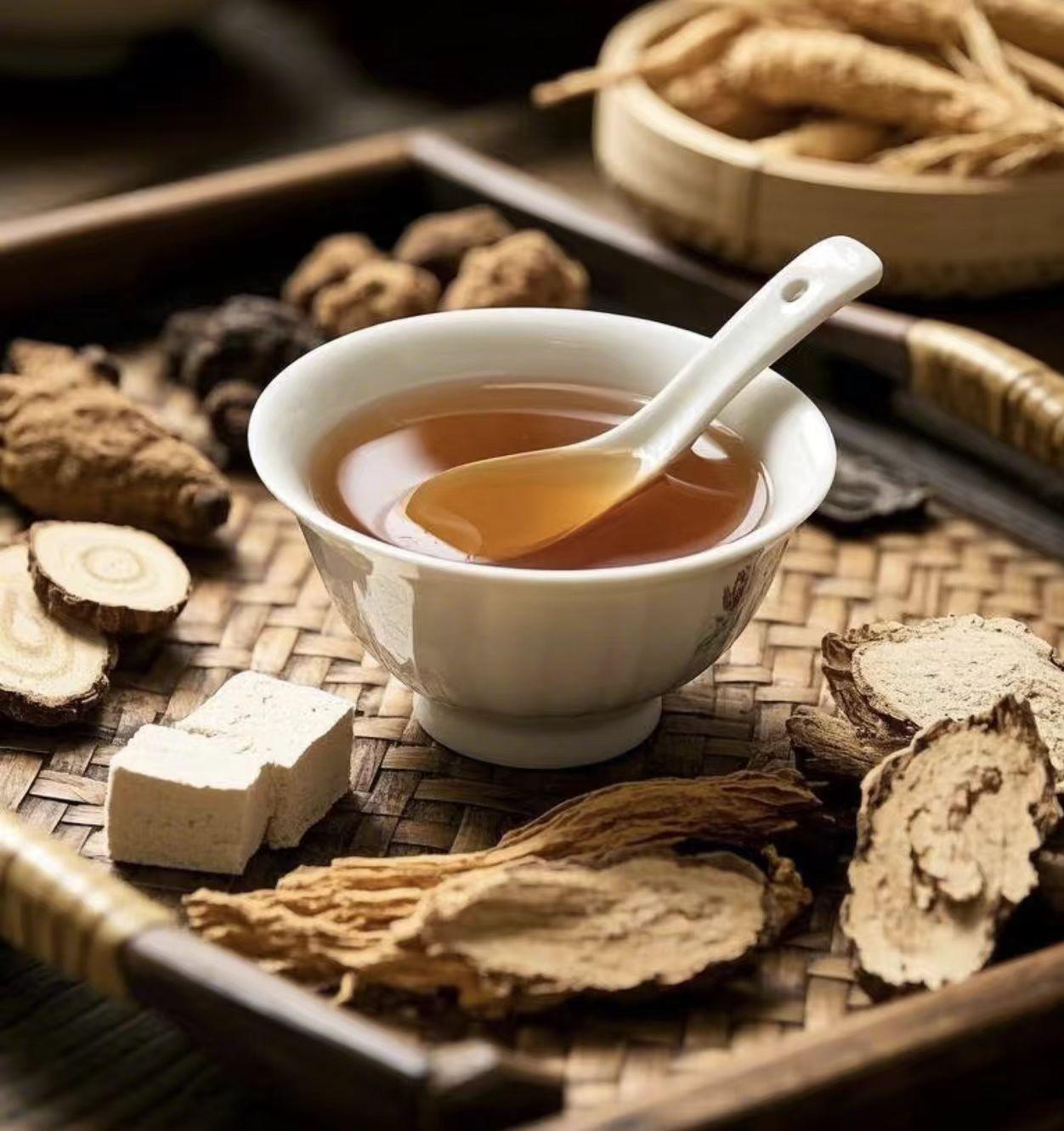 肾精不足易头晕？原来要靠平冲降逆调理，原因很简单







最近有一个朋友问