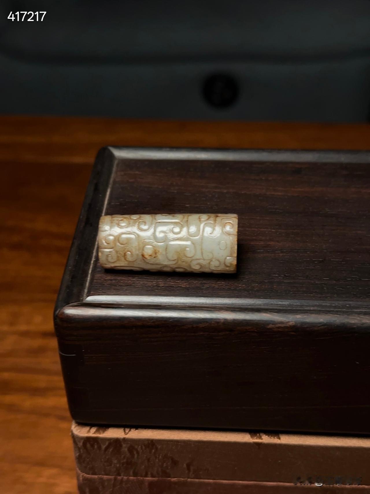 汉代和田红沁勒子