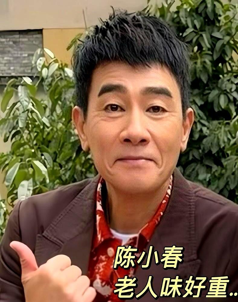 5个亿身家，就开那辆老悍马？

网上传陈小春有5个亿，结果一辆军绿色悍马H3开了