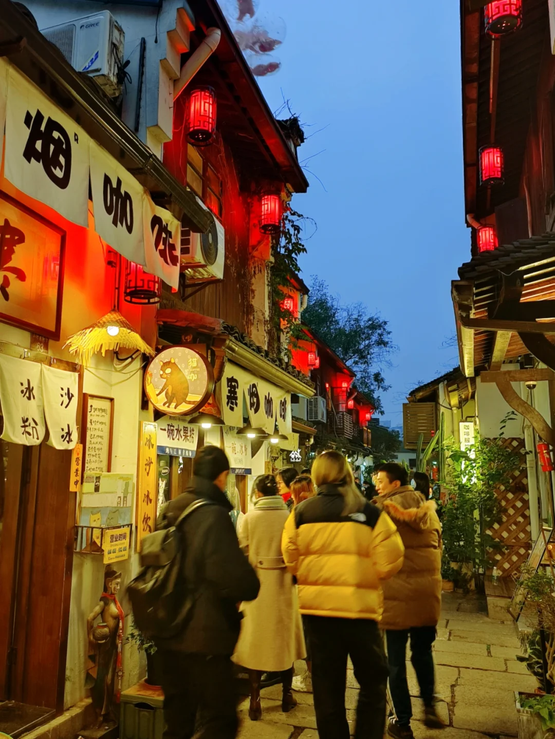 这个冬天，答应我一定来趟杭州小河直街🔥