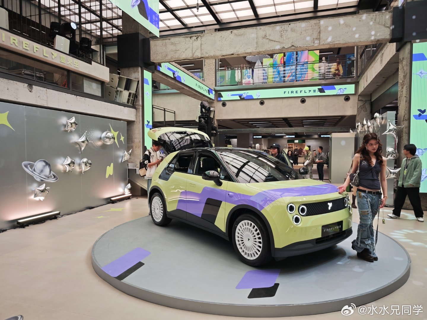 萤火虫这个活动潮得我都要风湿痛了……建议所有00后都要过来看一看这个车，今天又出