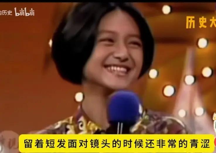刚出道的大S也太黑了，进入娱乐圈后，皮肤雪白，竟然比白人还要白。