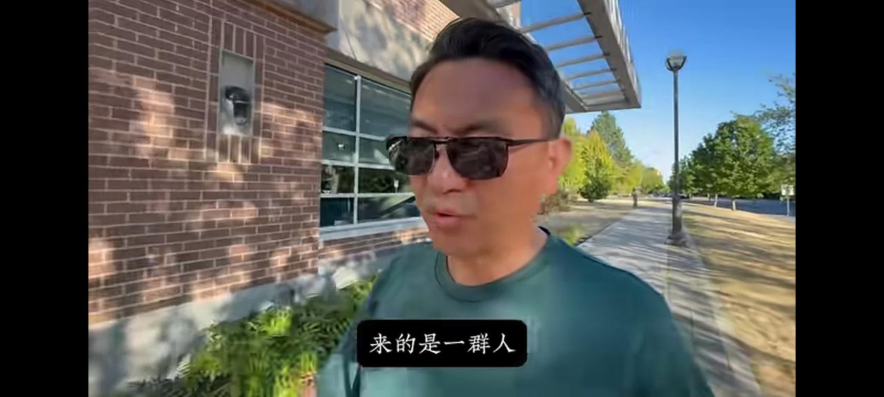 中国有不少人认为中国人口降到五亿！甚至更低才好！
印度大批网民公开发声，呼吁中国