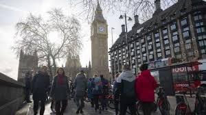 据报道，由于中东战争，英国的天然气供应仅够维持两天。
据运营商国家天然气公司称，