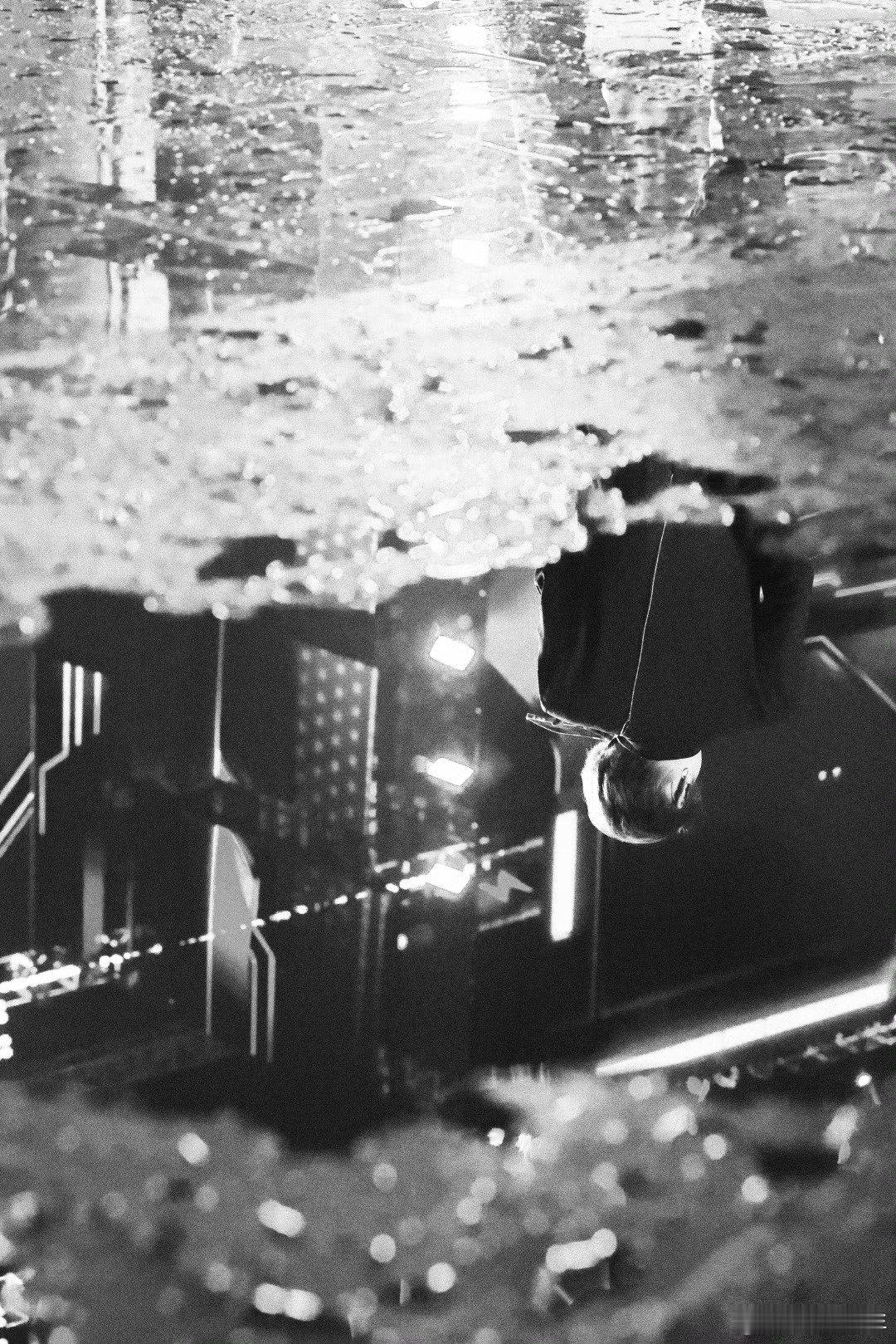 刘雨昕彩排碎片刘雨昕彩排碎片送达   刘雨昕2025中国电影大数据荣誉之夜彩排碎