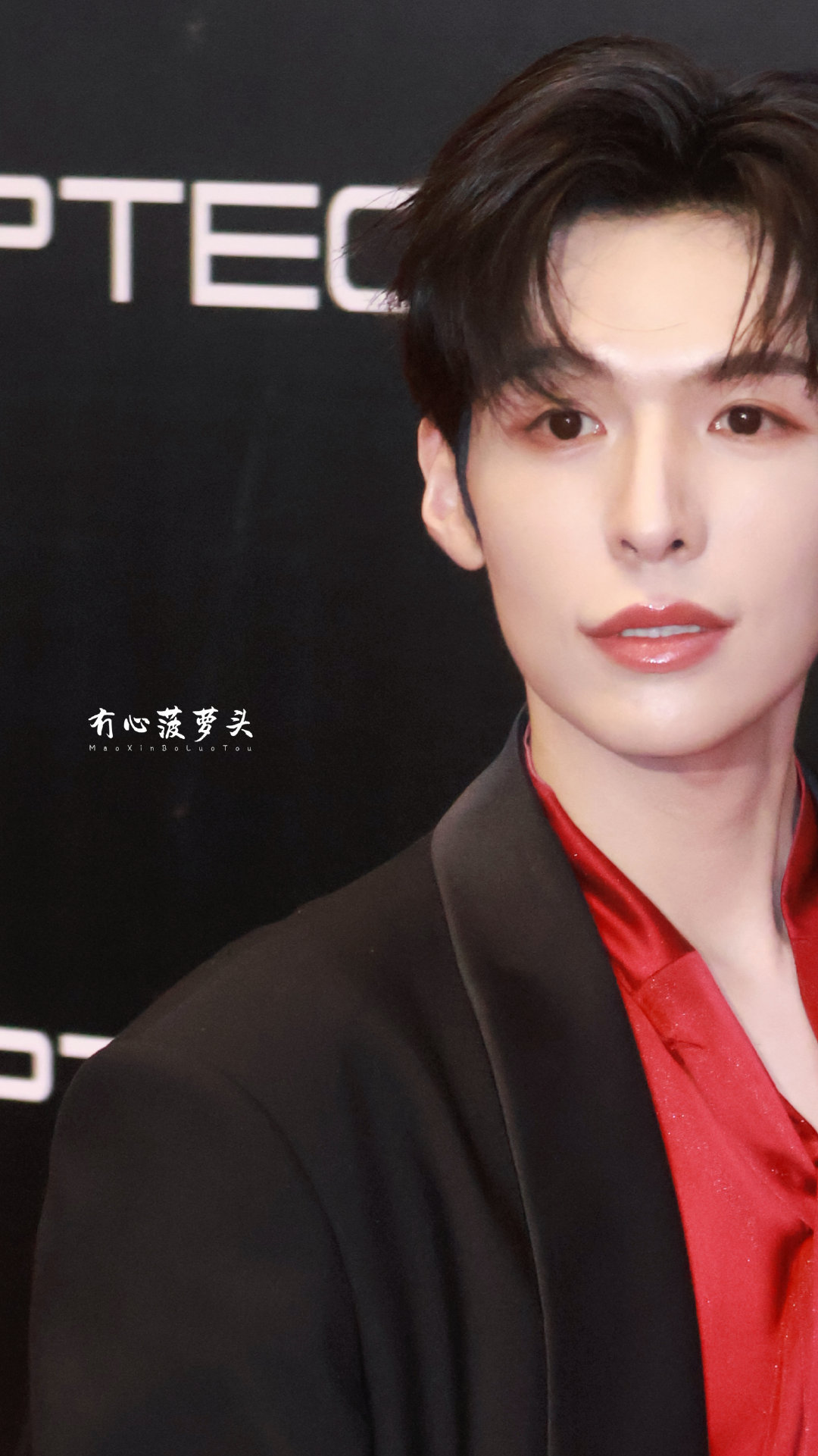 俐乐 王昀楷 × 2025 Weibo GALA 微博文化交流之夜红毯造型大片?