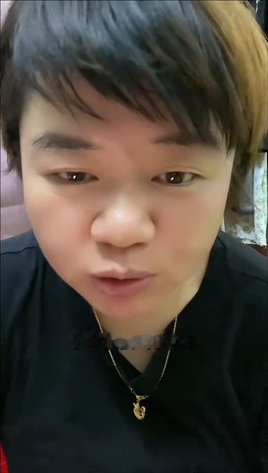 很多人问胖妹，你一年多瘦了70多个，是怎么坚持下来的？我也跟大家一样胖了30多年