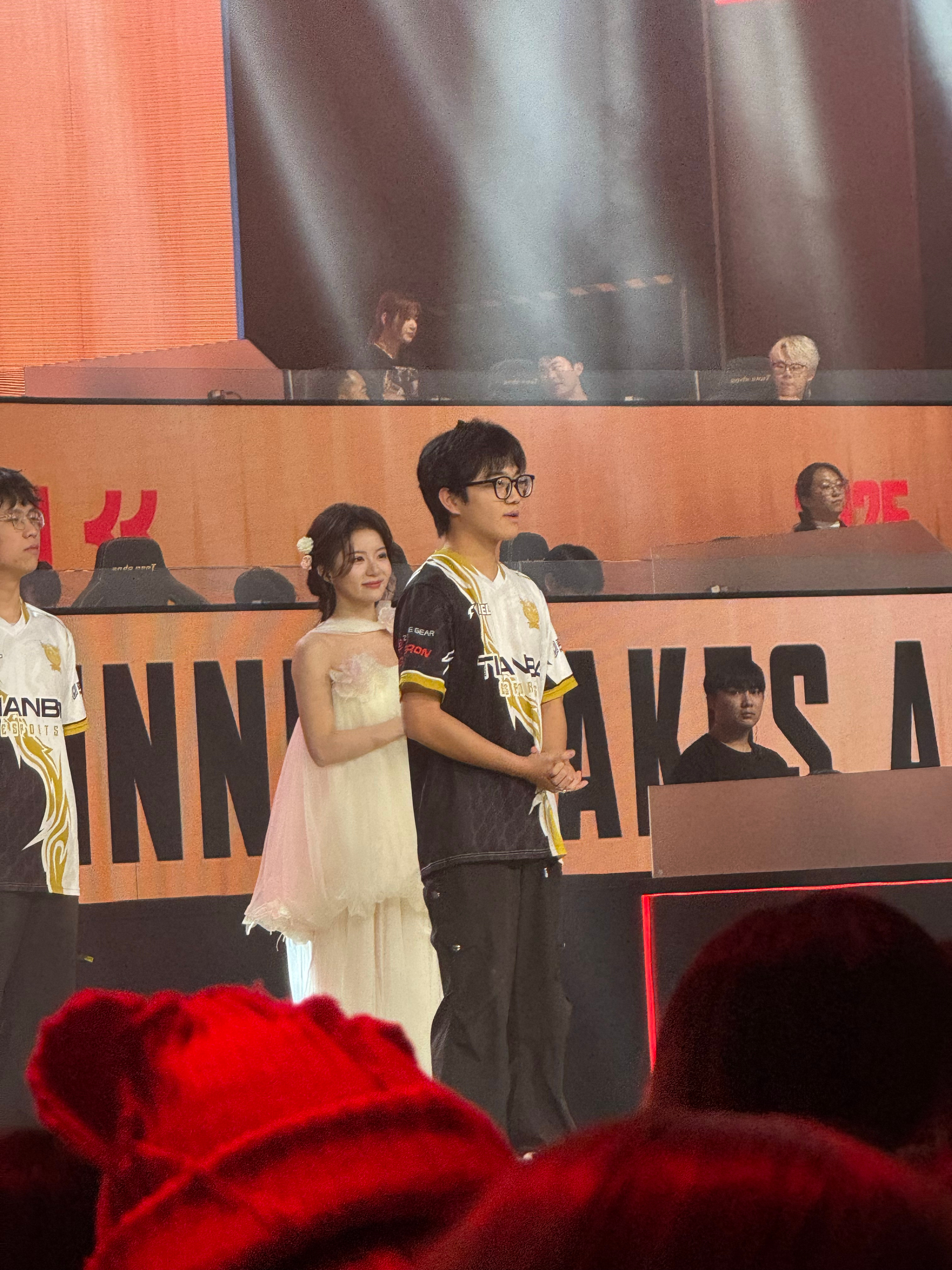 青稚刺激杯FMVP恭喜青稚！拿到刺激杯MVP！未来可期和平精英职业联赛