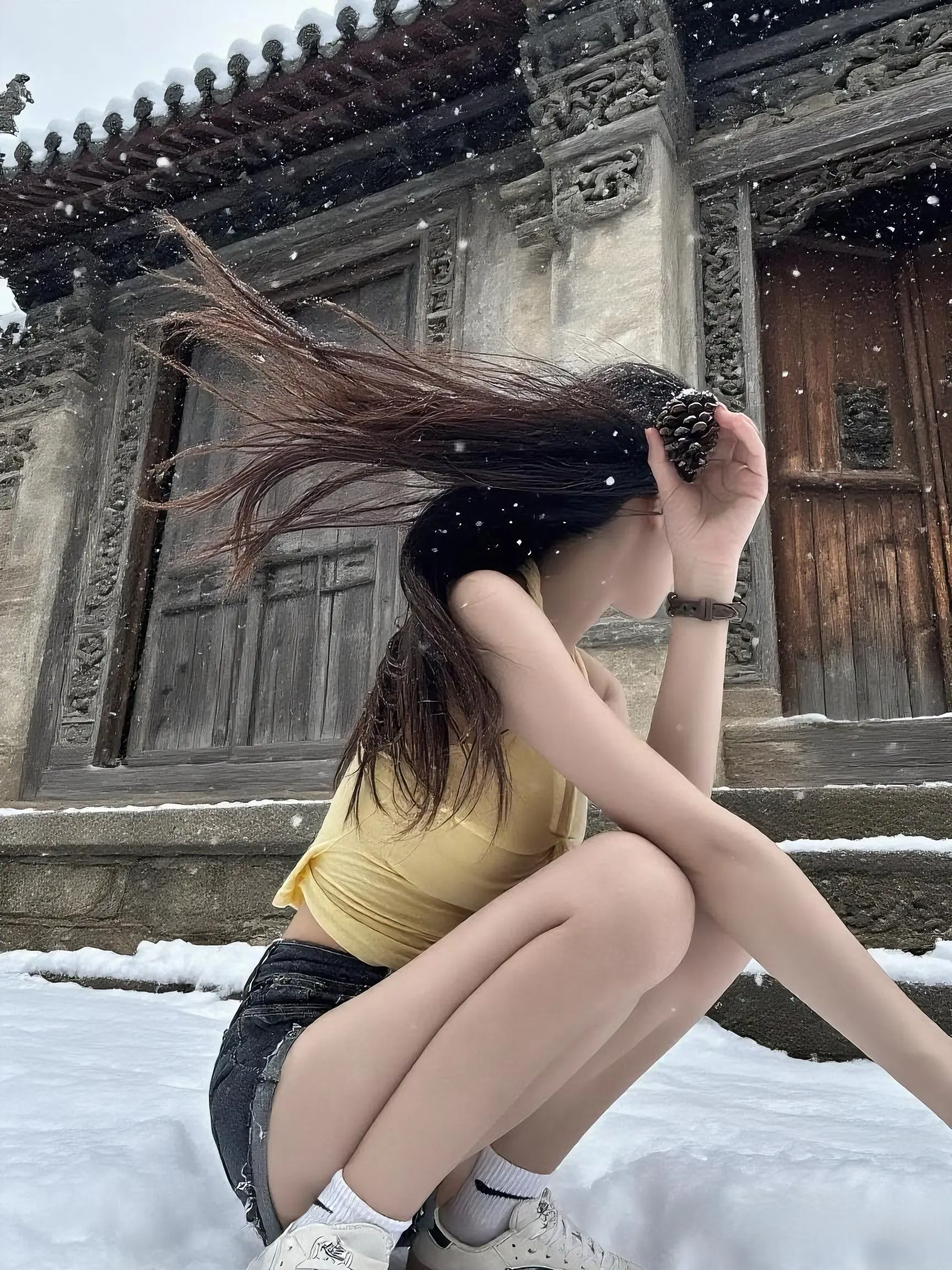 什么都是短暂的 只有失去和怀念是漫长的.