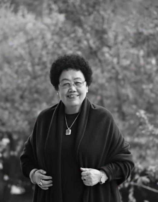 富华国际集团荣誉主席、中国紫檀博物馆馆长，《西游记》唐僧扮演者迟重瑞的妻子——陈