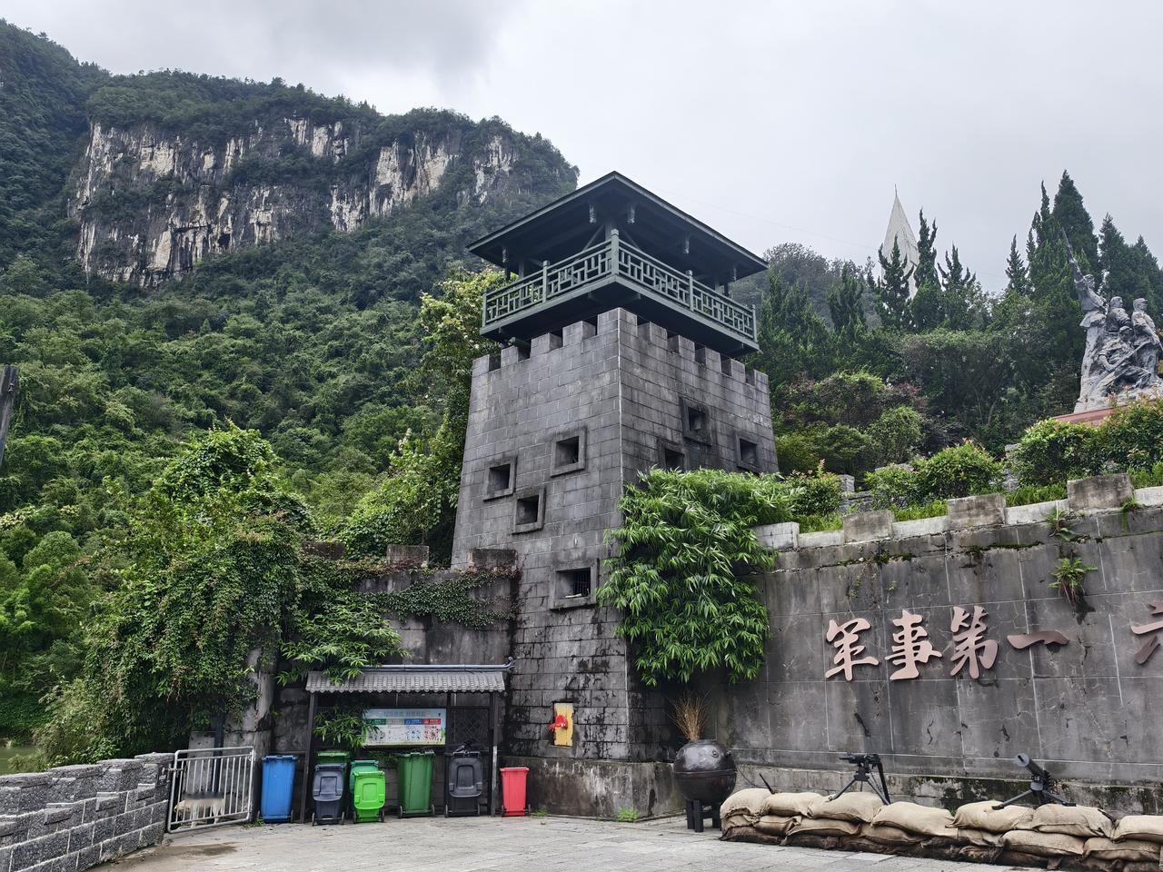 石牌要塞（250914）
石牌要塞位于长江西陵峡的尾端，距宜昌约20公里，因江边