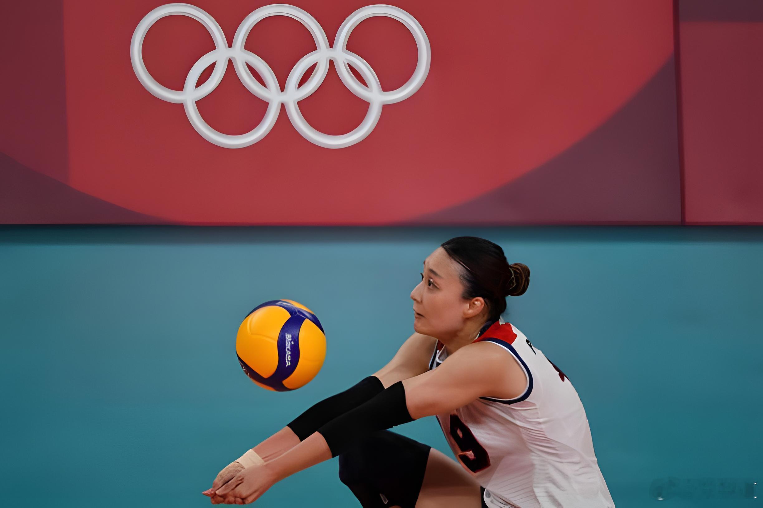 国际排坛动态韩国排球今天是前韩国女排国手表丞朱的33岁生日，她的退役仪式将于8月