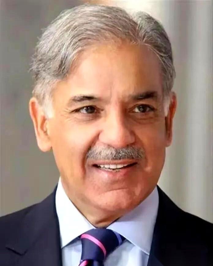 七年了，阿联酋对巴基斯坦的欠款，到期就自动续。
可就在4月，对方突然发来最后通牒