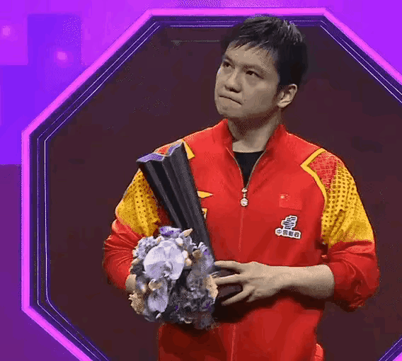 #樊振东还能再战几年?#这个话题，问的，让人说实在的话，不行，！说违心的话，好像