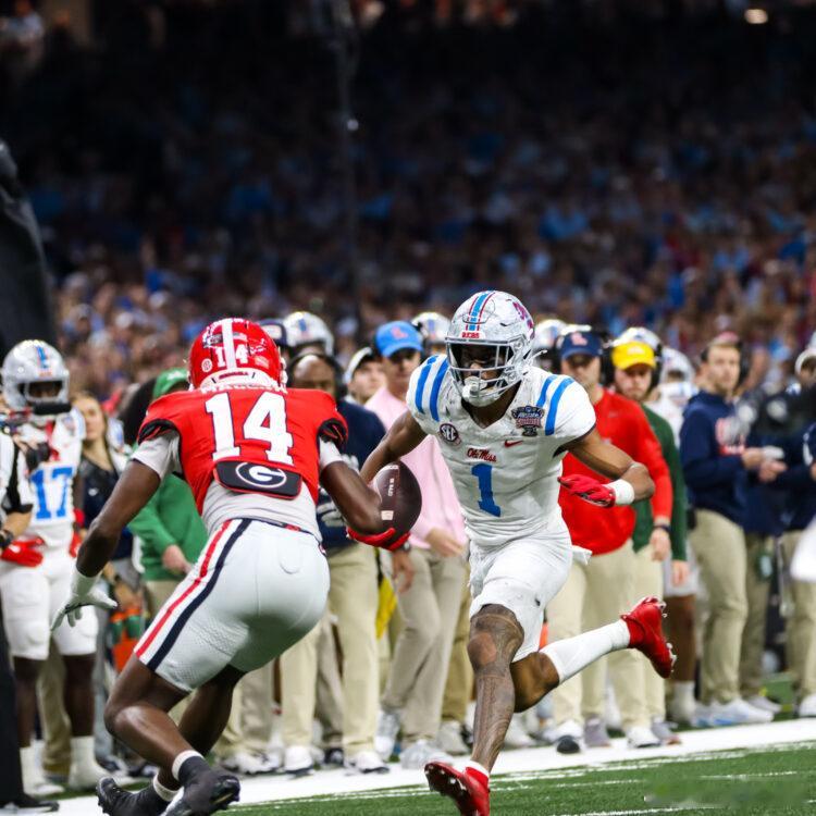 次轮排名第6的密西西比大学39：34淘汰排名第2的佐治亚大学 