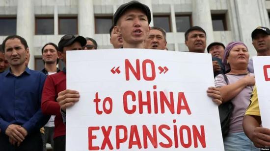 不知道你发现没有？日韩现在反华意识很强，排华很严重，欧洲和美国更甚。中国人甚至什