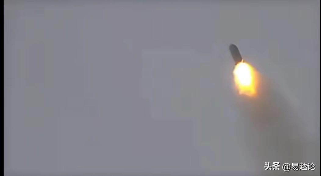 后面最大的危险，是特朗普会在中期选举失败后怎么为拯救自己而发起更凶猛的行动。由于