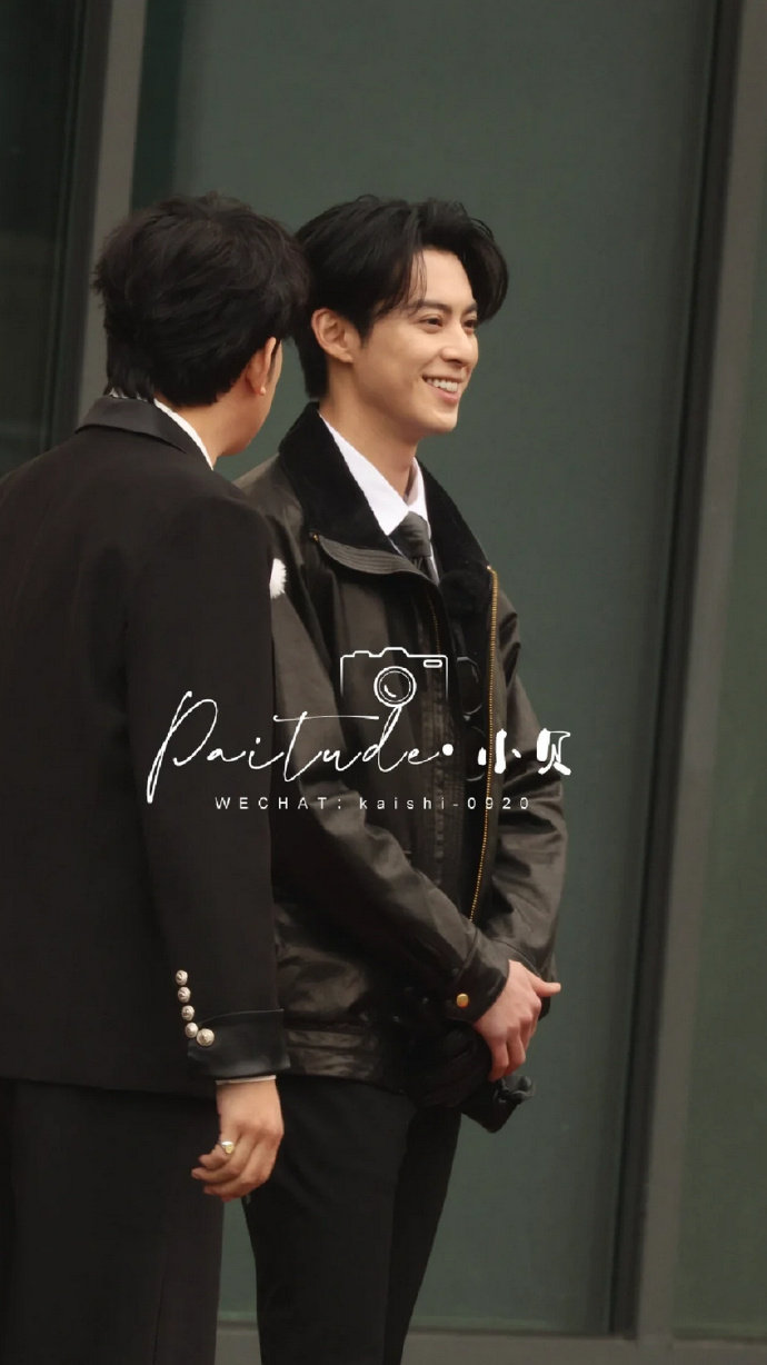 王鹤棣西装长筒靴梦回时宴王鹤棣皮衣筒靴拽感霸总 王鹤棣西装长筒靴梦回时宴，王鹤棣