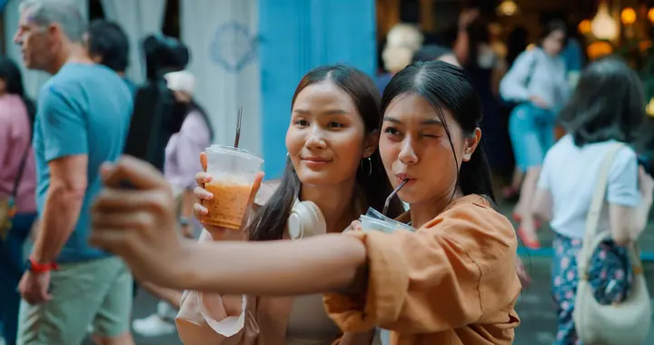 9塊9爽玩一天“國慶神器”、訂單狂漲220%！這門生意賣爆了