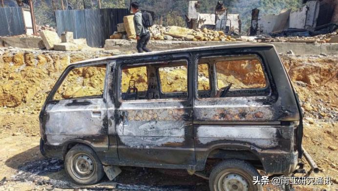 《印刷报》3月11日报道，印东北曼尼普尔邦再爆发库基族与那加族冲突，20余人被劫