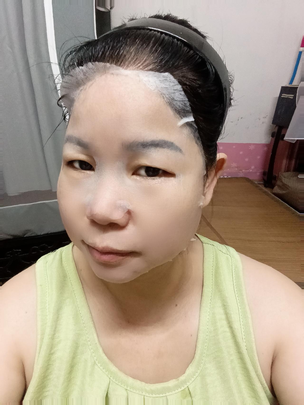 我今年才40多岁，可是我跟同龄人站在一起。看起来我要比别人还要老。首先一点自己压