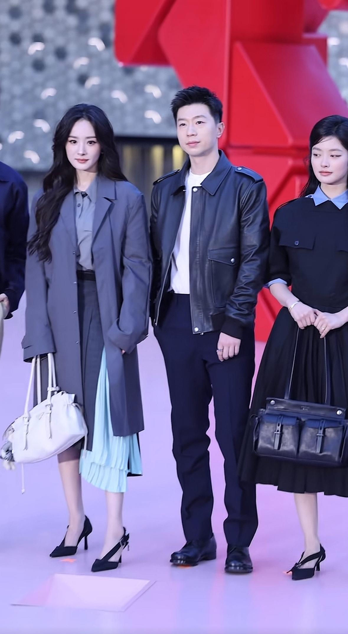 杨幂马龙一起出席活动，太美了画面