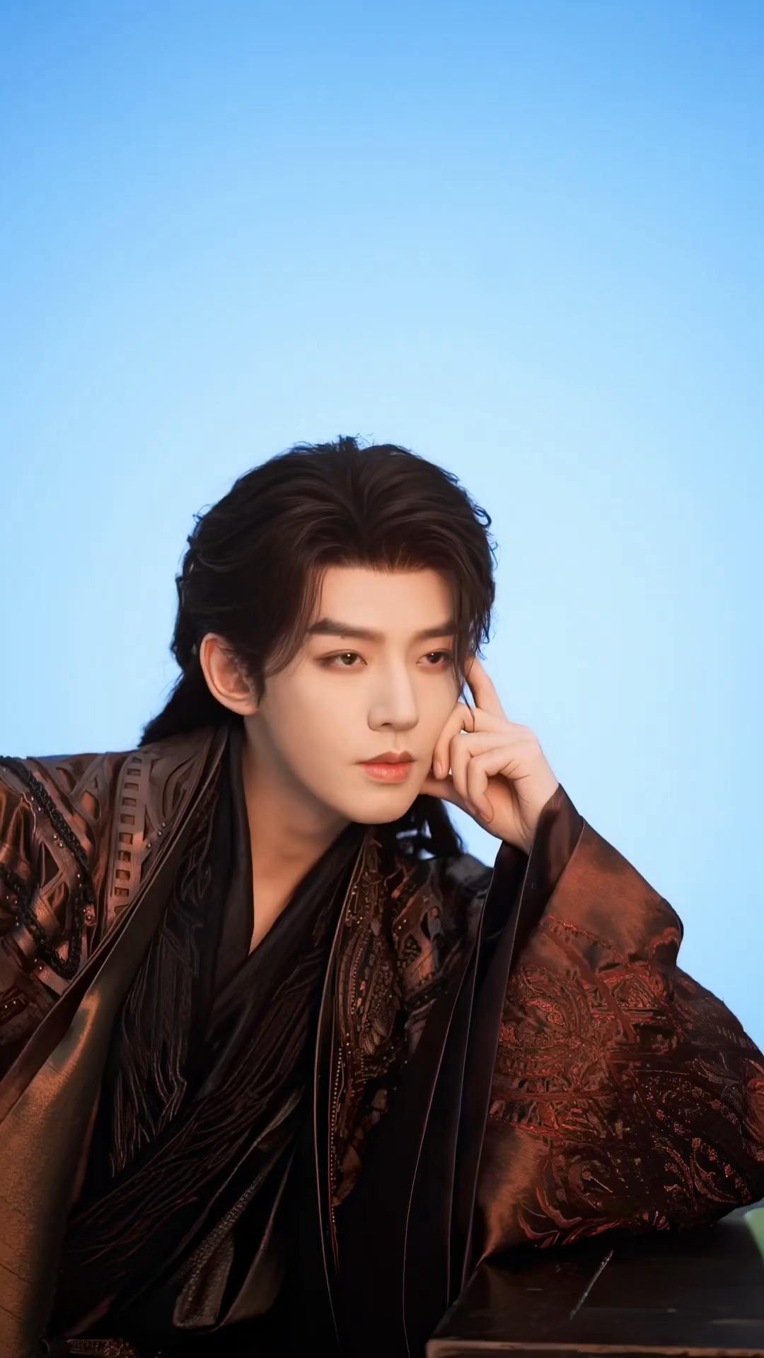 邓为各方面优秀，一如既往的权威。邓为待播剧云秀行、风月不相关！咱就说邓为的古装可