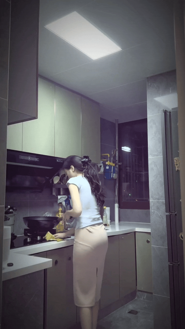 能娶到这样的媳妇的男人肯定是上辈子修来的福气！
