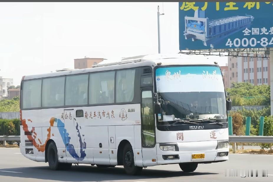 福建曾经开往广东珠三角的省际长途线路（六），不知还有多少在跑？
宁化—深圳
石狮
