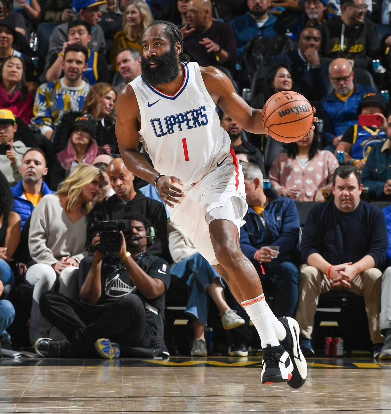 NBA出场数现役榜：谁能登顶历史No.1No10 哈登   场次：1047 历史
