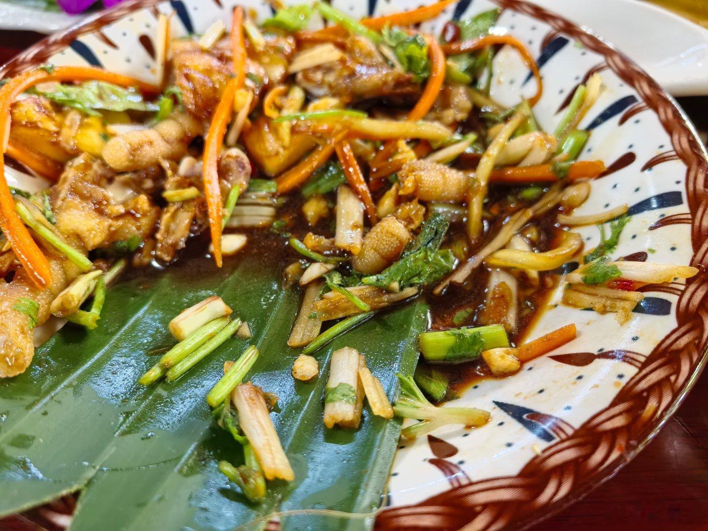我宣布，学会一道新菜舂鸡脚 