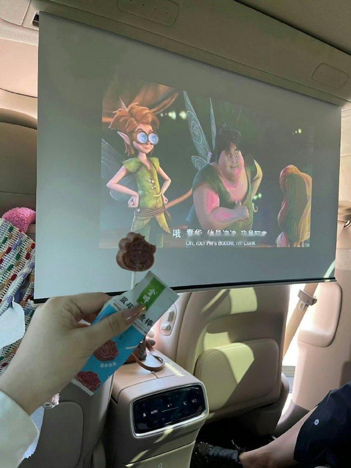 很久不社交了  太喜欢清静了 远离是非  远离任何会影响我情绪的人和事 