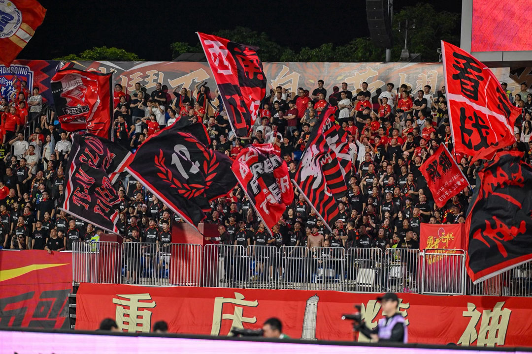 重庆铜梁龙：2022年，中冠亚军，冲乙成功2023年，中乙冠军，冲甲成功2025