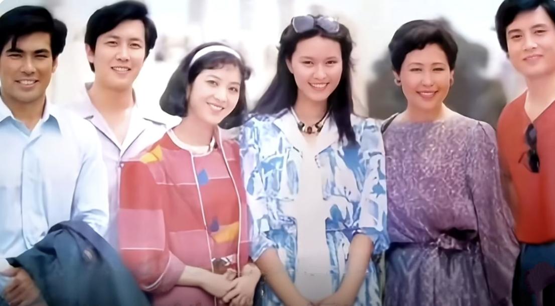 80年代6位当红明星合影。你能认出几个？