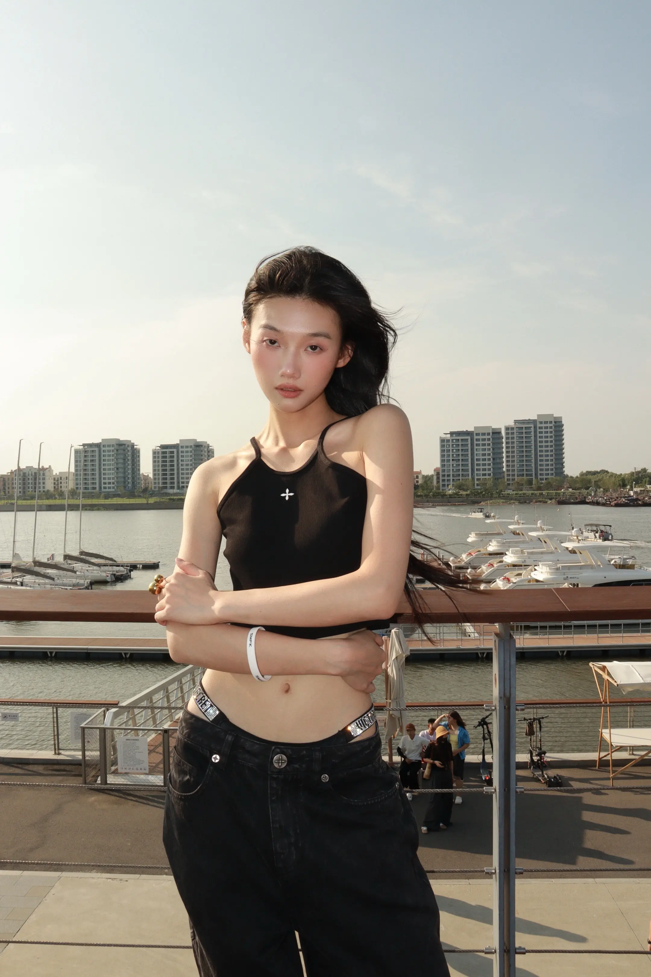 命运在新陈代谢 很深的东西变的很浅。