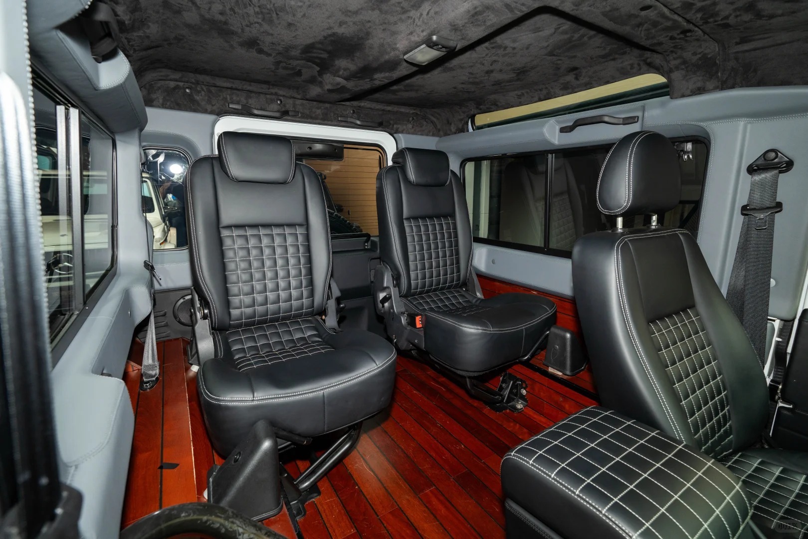 好车分享 Land Rover Defender 2.2T末期款 