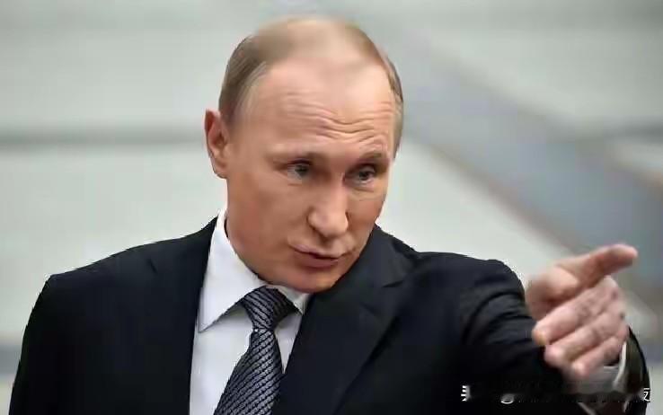 朱拉尼进白宫不让走正门，合影时特朗普坐着他站着