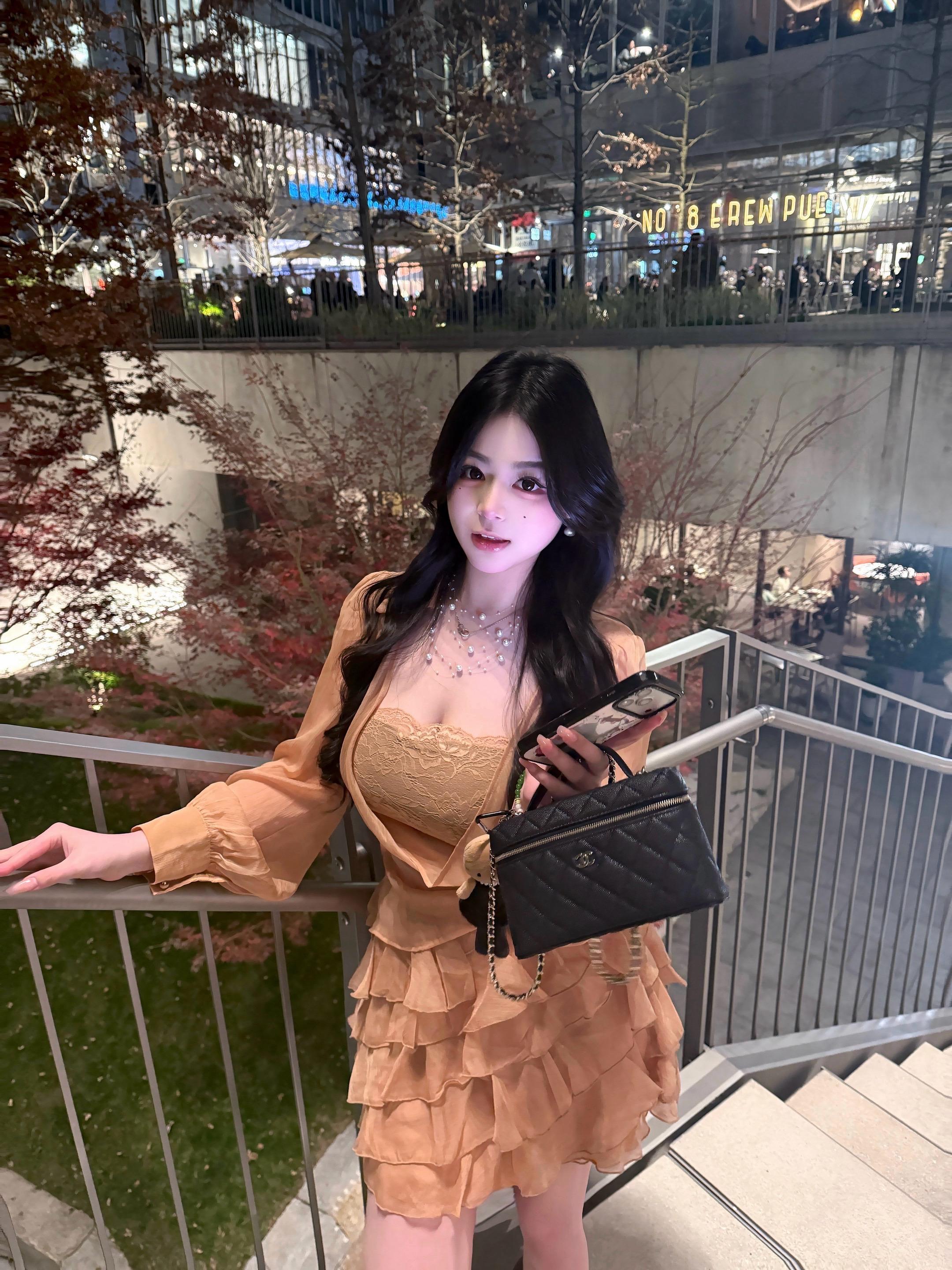 爱我要有五颗心 真心 耐心 良心 忠心一直偏向我的决心