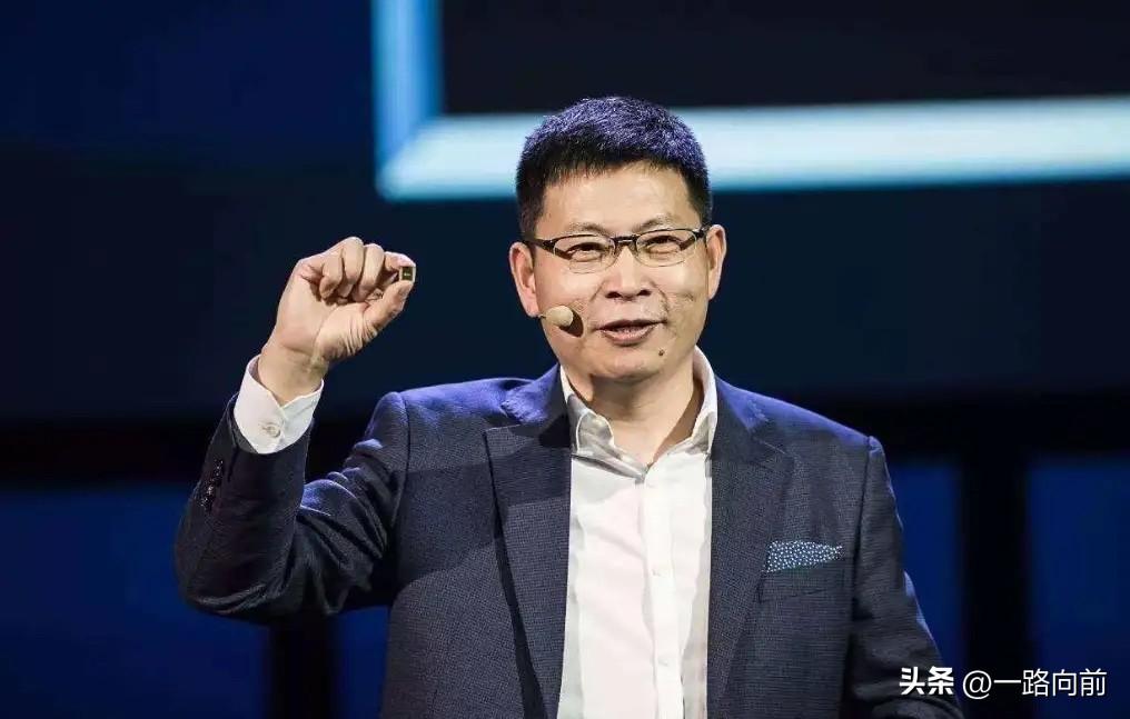 余承东：果然没有吹牛逼，早就说过，麒麟芯片一代更比一代强，每次性能硬生生拉开代差
