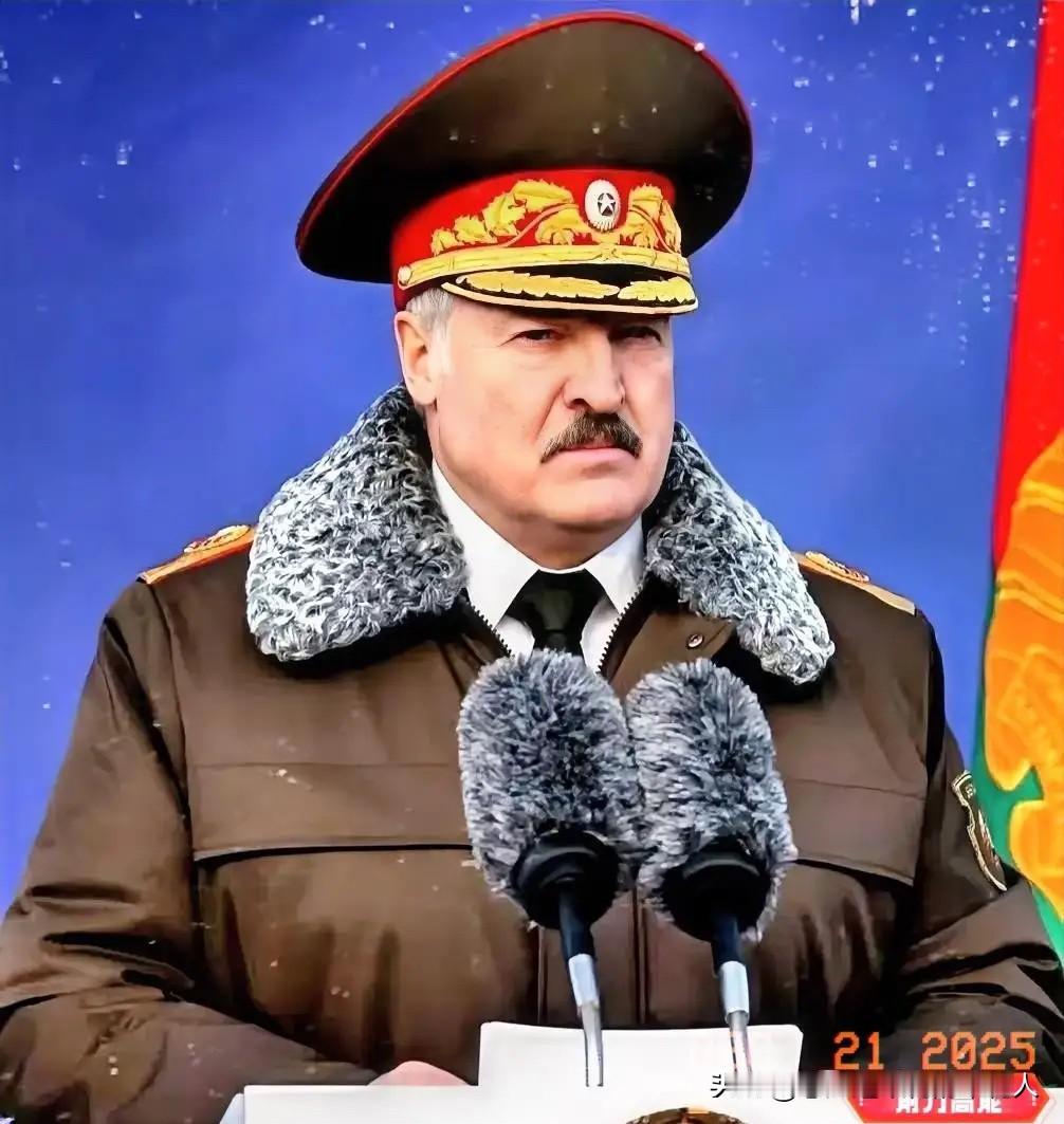 这份淡定，是百年沉淀的底气

卢卡申科眼光是真准，一句“东方大国人遇事不急”，直